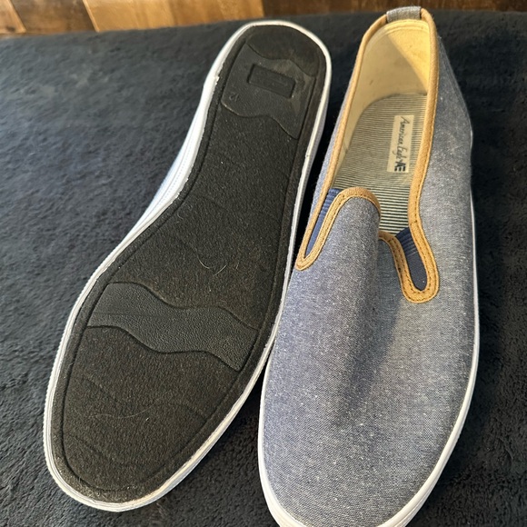 American Eagle shoes - Picture 2 of 2